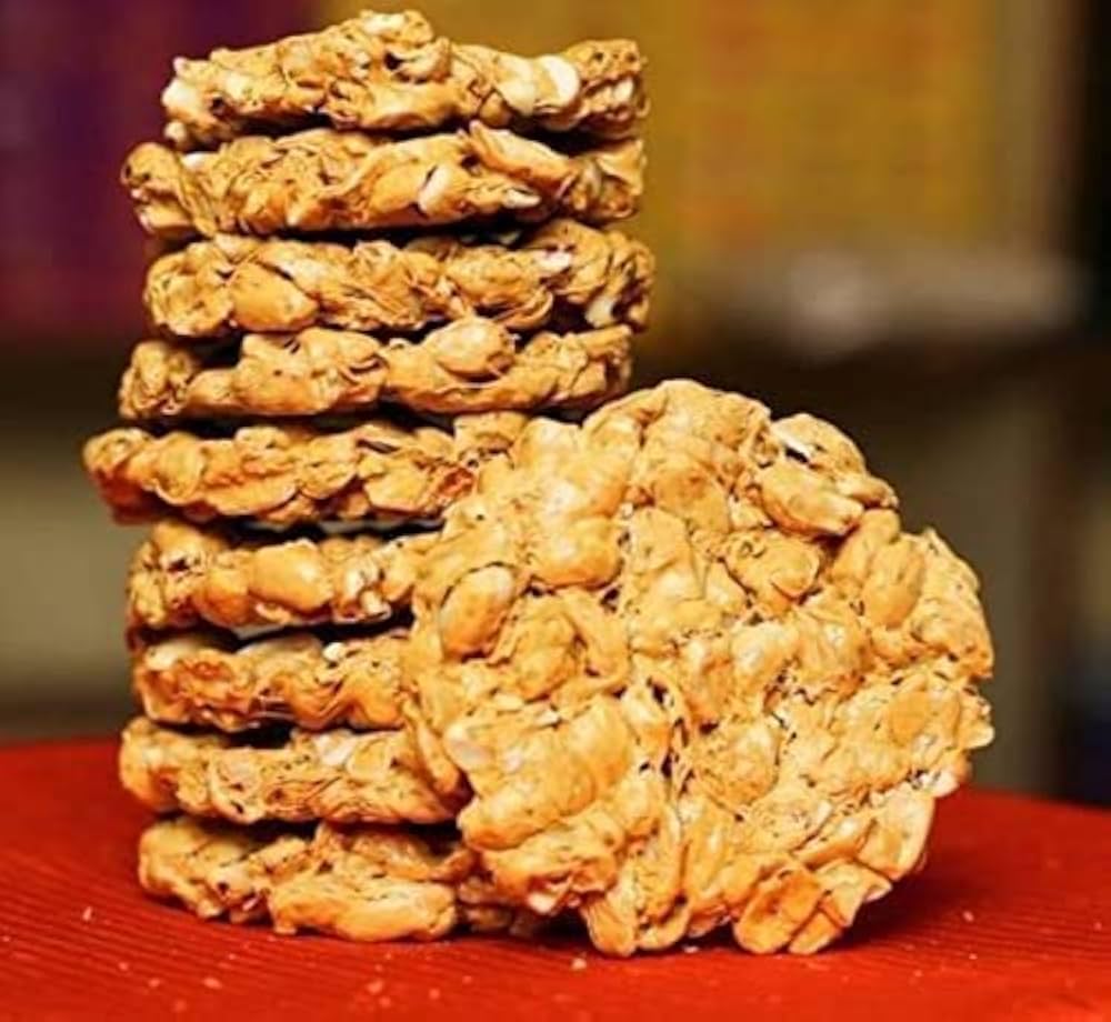 Round Peanut Chikki| Punjabi Chikki | Peanuts & Jaggery | Crunchy Crispy